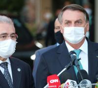 Governo formaliza contrato com Fiocruz para vacina de Oxford