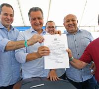 Em Presidente Dutra, Rui entrega trecho recuperado de 30 quilômetros da BA-225