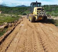 Gentio do Ouro: Prefeitura segue com obras de recuperação de estradas