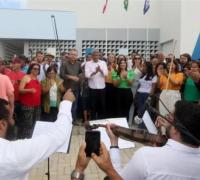 Presidente Dutra: Governador entrega colégio em tempo integral e estádio reformado