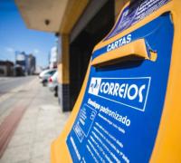 Bolsonaro avalia cenários para privatização dos Correios