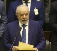 Em seu primeiro dia como presidente, Lula assina 52 decretos e 4 MPs