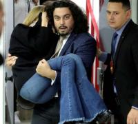 Caso Neymar: Najila diz à polícia que vídeo completo estava em tablet furtado