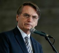 Jair Bolsonaro diz pelo Twitter que vai processar ator José de Abreu