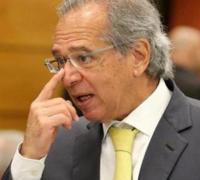 Governo quer reduzir pela metade o preço do gás de cozinha, diz Guedes