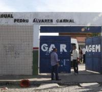 Diretores de escolas estaduais ameaçam renúncia coletiva na Bahia
