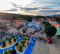 Gentio do Ouro: Procissão de Nossa Senhora de Sant’Ana em Gameleira do Assuruá reúne centenas de pessoas