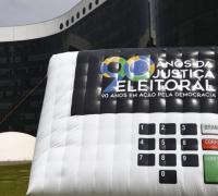 Casos de campanha eleitoral em igrejas chegam a tribunais de 7 estados