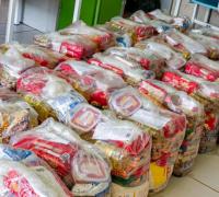 Mais de 2400 novos alunos serão beneficiados com as cestas básicas