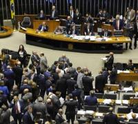 Câmara desiste de votar pauta-bomba