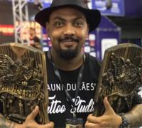 O tatuador ireceense Paulo Brito, foi duplamente premiado pelas artes desenvolvidas, durante festival ocorrido em Salvador