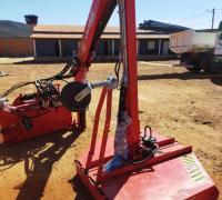 Prefeitura de Gentio do Ouro ganha nova roçadeira mecânica