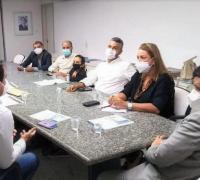 Prefeito Elmo Vaz inicia tratativas para implantação de voo comercial em Irecê