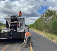 Prefeito consegue obra de microrrevestimento asfáltico de trecho da BA-225 a “Estrada do Feijão”
