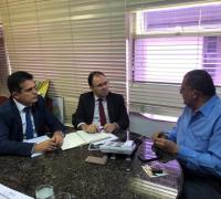 Eduardo Salles aposta na carnaúba para gerar empregos em Xique-Xique