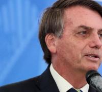 Bolsonaro anuncia que vai sancionar auxílio emergencial hoje