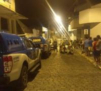20 homens armados explodem 2 bancos e tocam o terror em cidade baiana