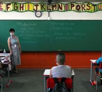 Covid-19: escolas reiniciam ensino presencial em nove estados