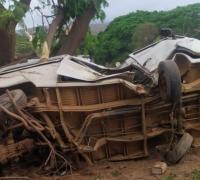 Seabra: Acidente grave na BR-242 deixa mortos e feridos