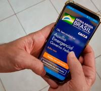 Ampliação do auxílio emergencial de R$ 600 será votada pelo Senado nesta segunda