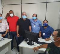 Vereadores da oposição fazem manifesto na porta do SineBahia em Xique-Xique